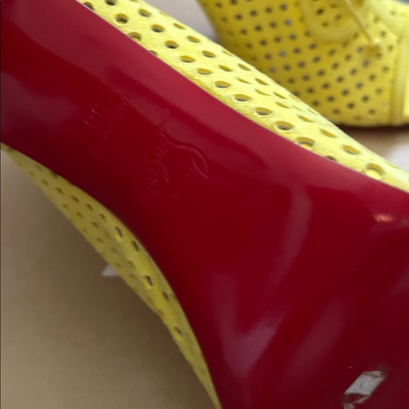 New authentic Christian Louboutin shoes - Picture 2 of 6